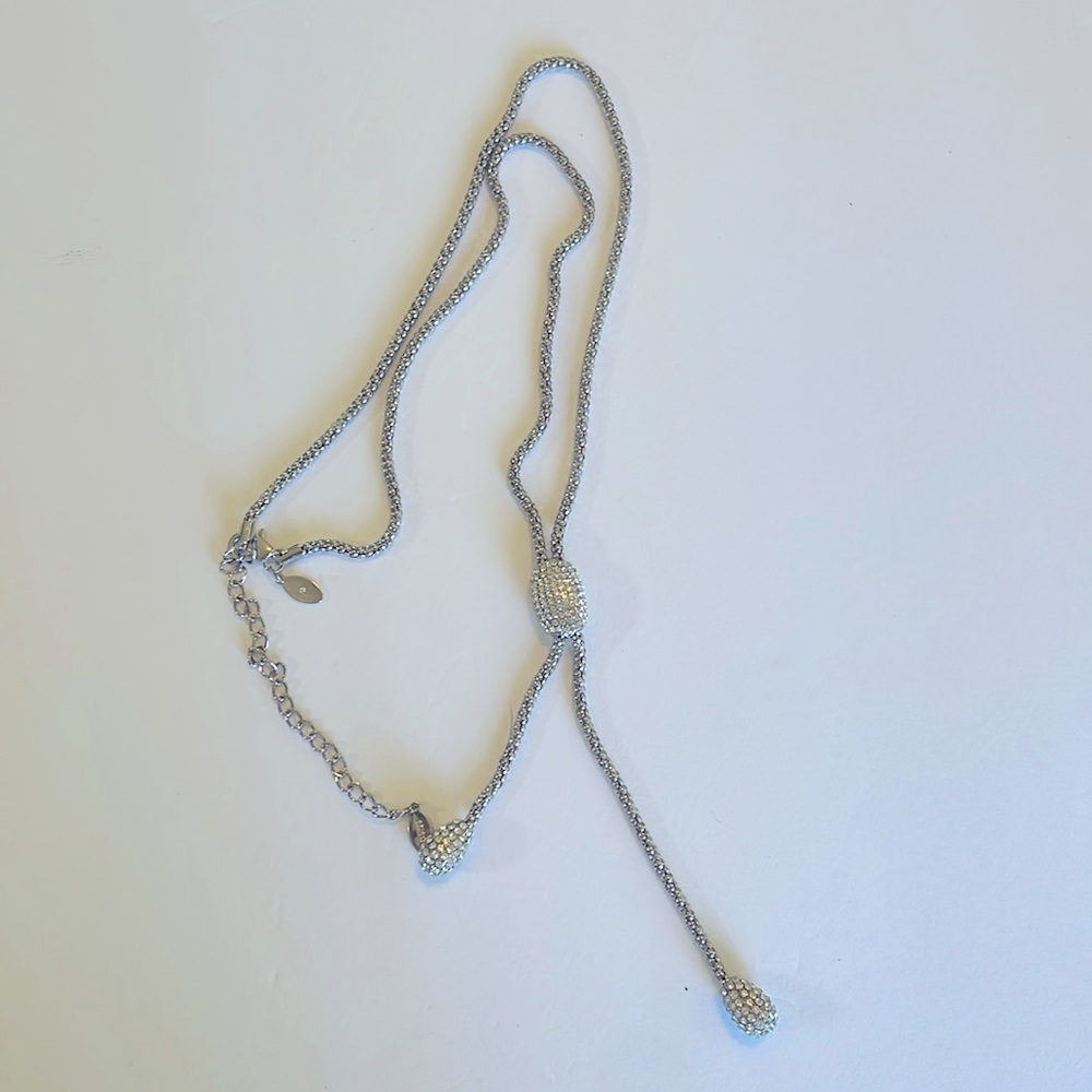 Silver Chicos long necklace
